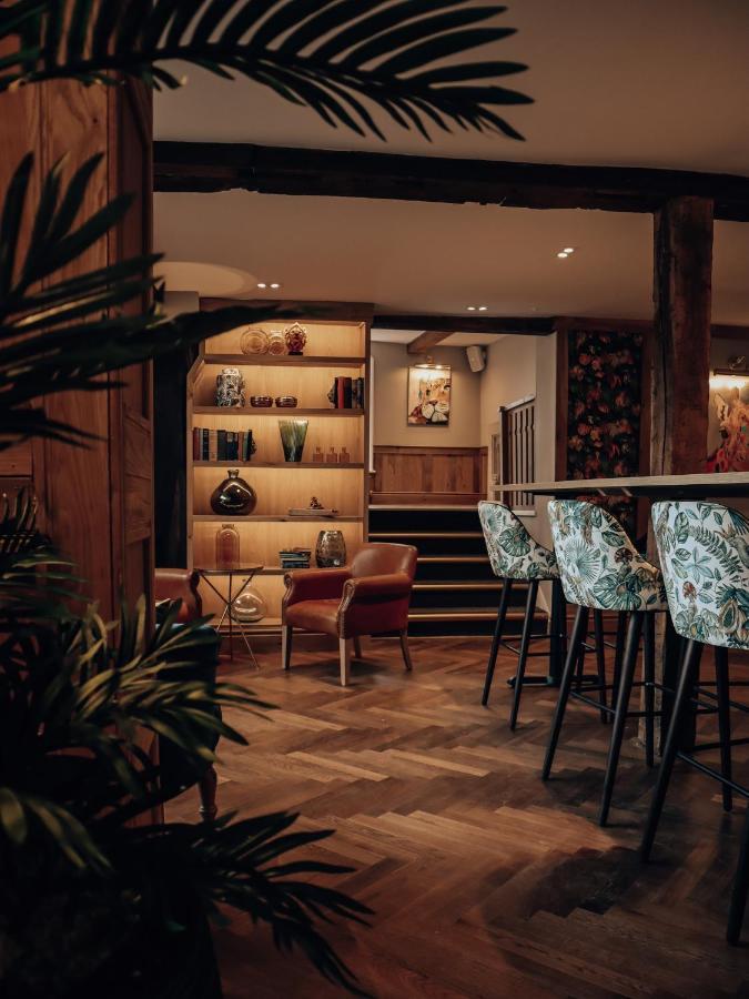 Lion & Swan Hotel 콩글턴 외부 사진 The bar at The Ivy Temple Row