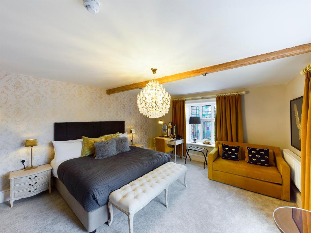 Lion & Swan Hotel 콩글턴 외부 사진 A bedroom at The Old Vicarage Hotel